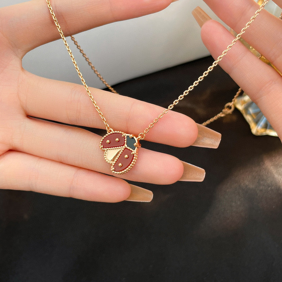 [Avelora Jewelry ]LUCKY  CARNELIANS LADYBUG NECKLACE