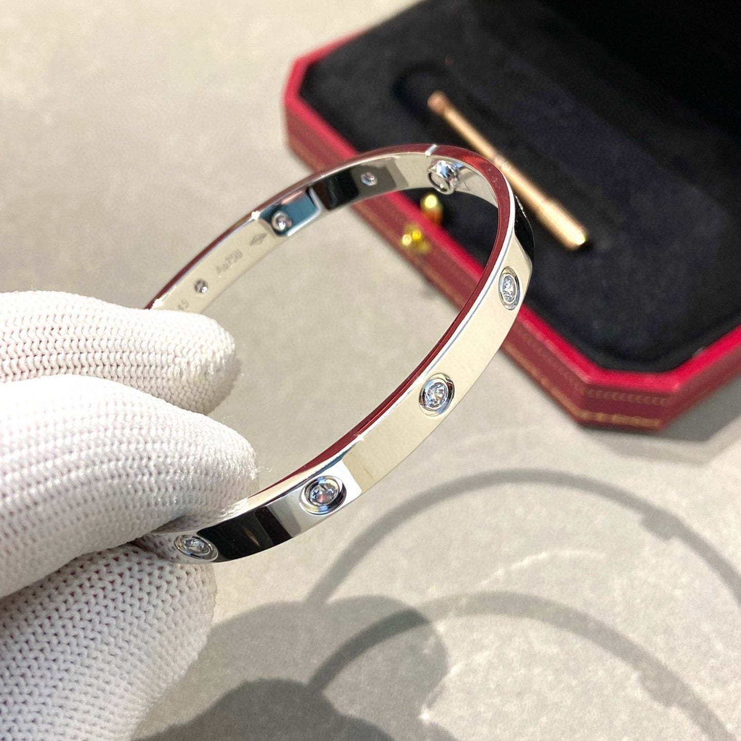 [Avelora]CLASSIC 6.1MM LOVE BANGLE - 10-DIAMOND
