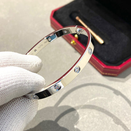 [Avelora]CLASSIC 6.1MM LOVE BANGLE - 10-DIAMOND