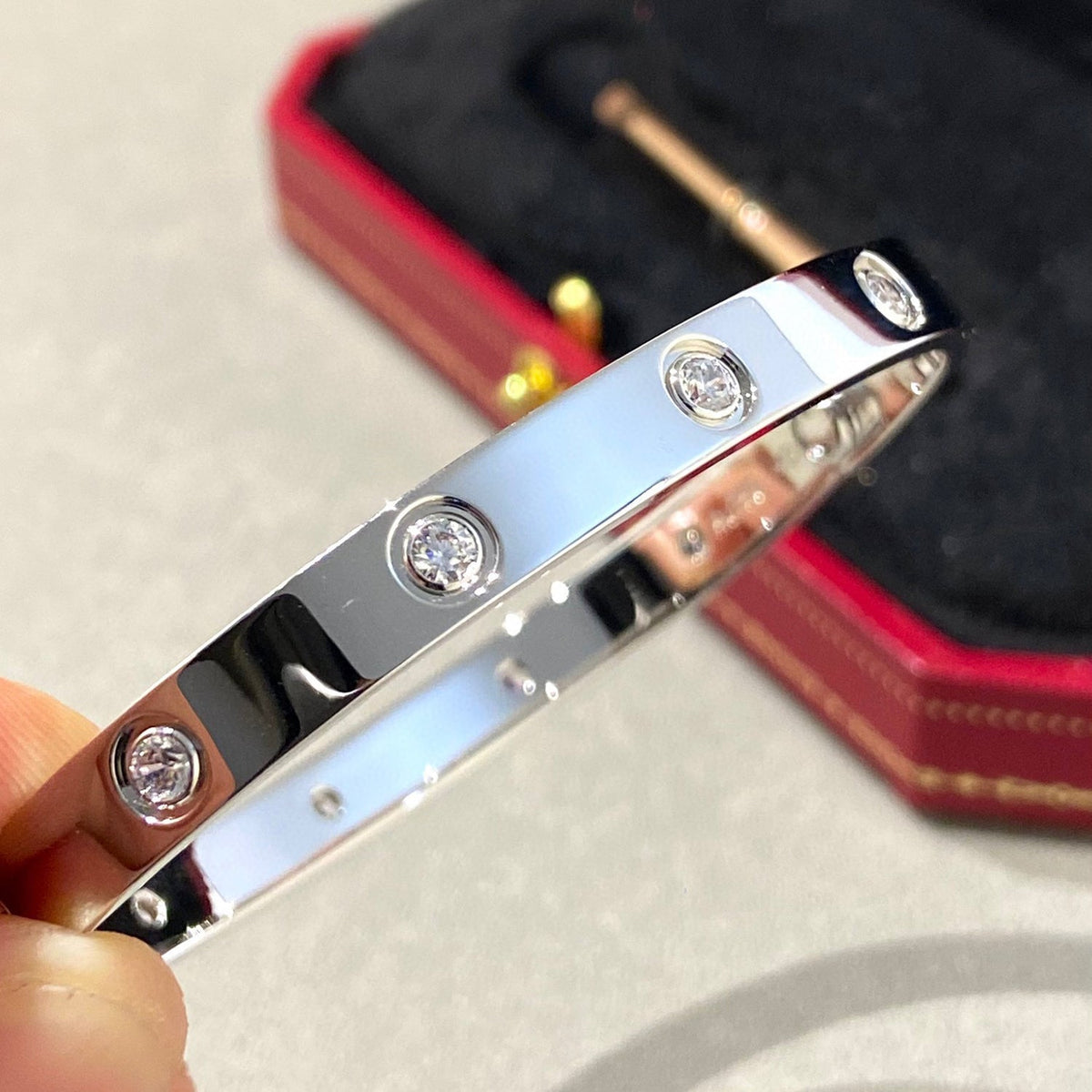 [Avelora Jewelry ]LOVE BRACELET 6.1MM 10 DIAMONDS