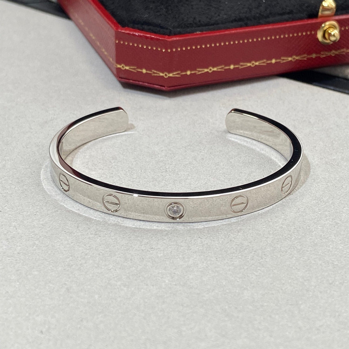 [Avelora Jewelry ]LOVE BRACELET 6.1MM 1 DIAMOND OPEN CUFF