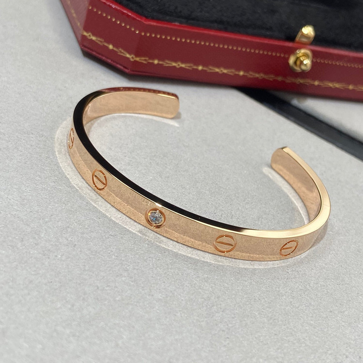 [Avelora Jewelry ]LOVE BRACELET 6.1MM 1 DIAMOND OPEN CUFF