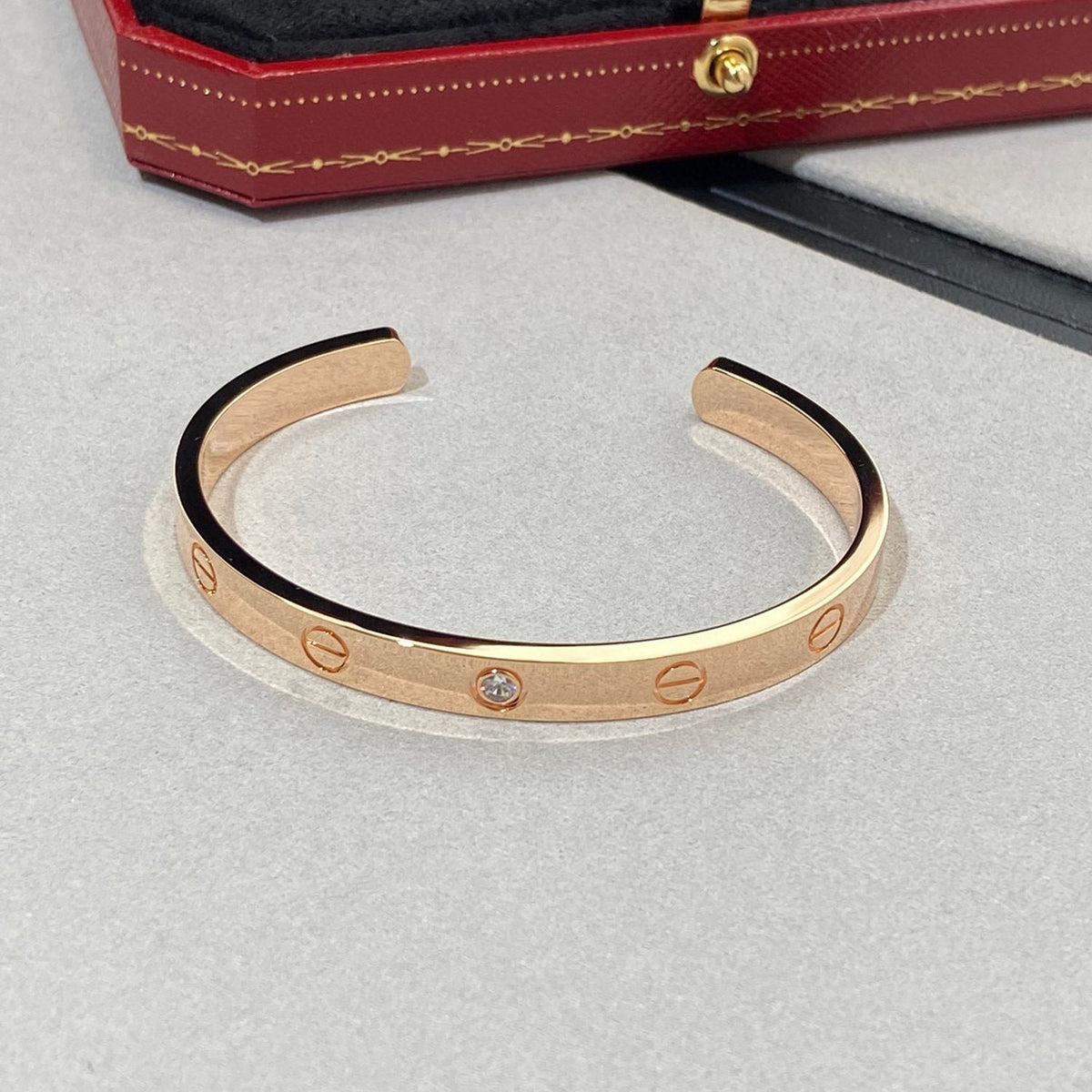 [Avelora Jewelry ]LOVE BRACELET 6.1MM 1 DIAMOND OPEN CUFF