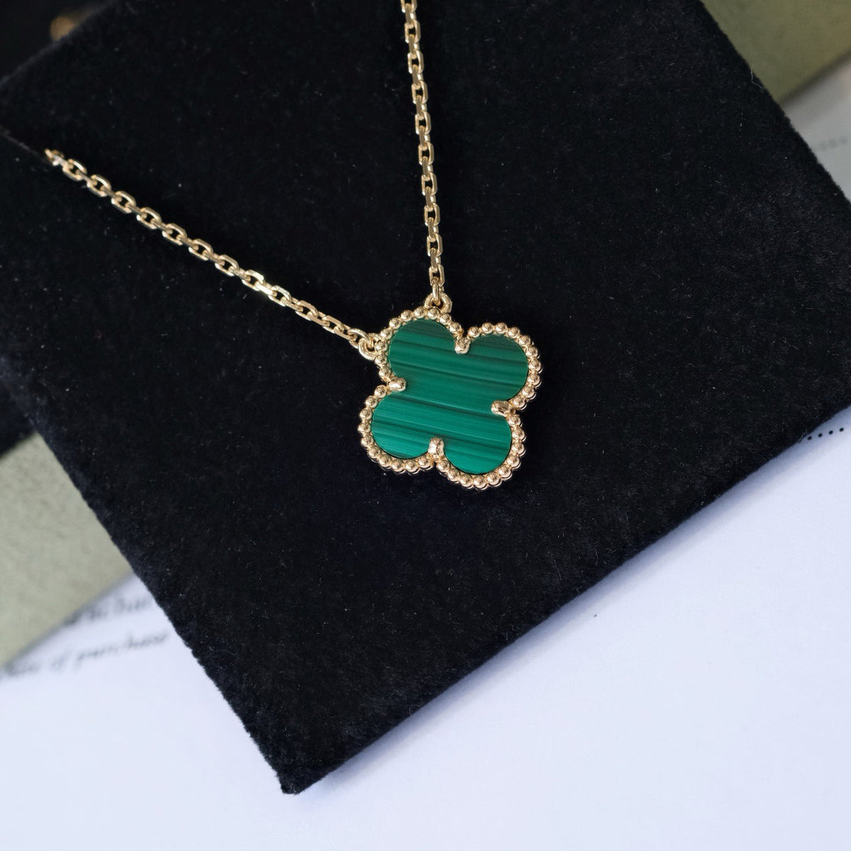 [Avelora Jewelry ]CLOVER 15MM MALACHITE SINGLE FLOWER  NECKLACE