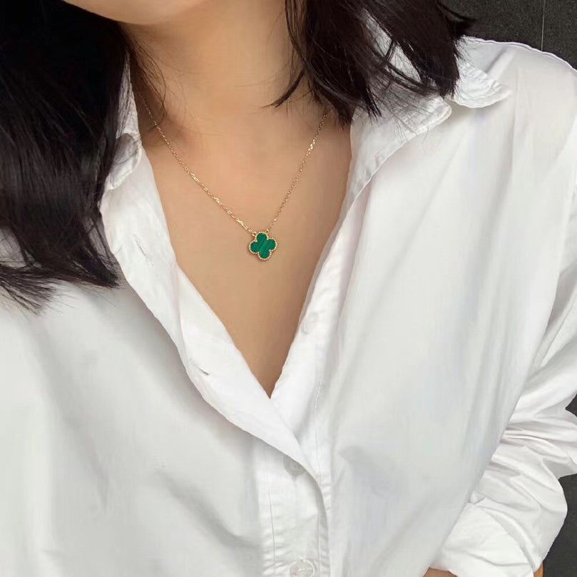 [Avelora Jewelry ]CLOVER 15MM MALACHITE SINGLE FLOWER  NECKLACE