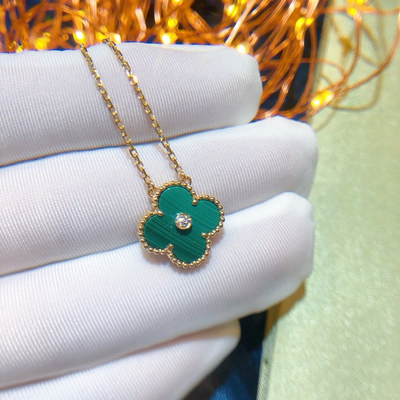 [Avelora Jewelry ]CLOVER 15MM DIAMOND TURQUOISE NECKLACE