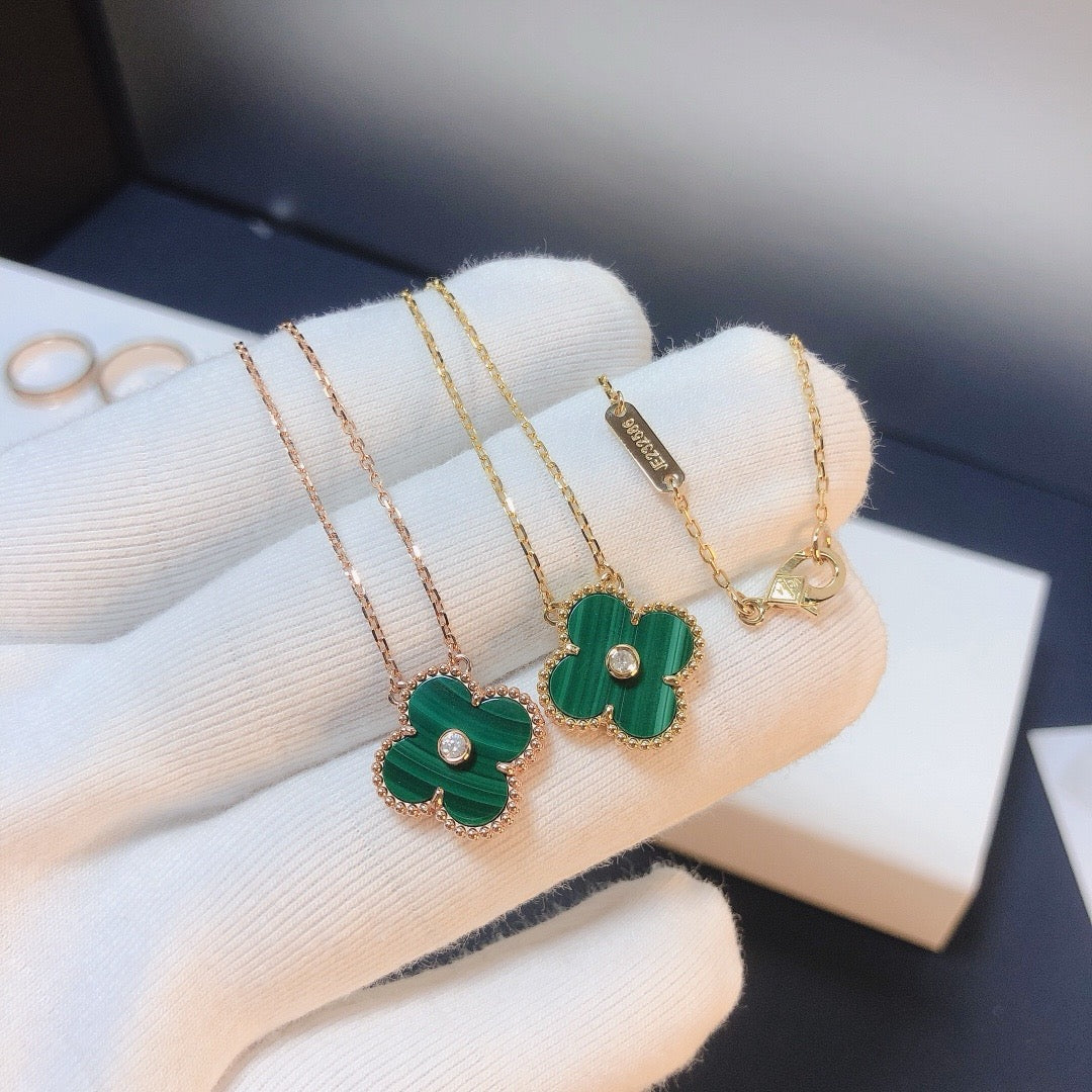 [Avelora Jewelry ]CLOVER 15MM DIAMOND TURQUOISE NECKLACE