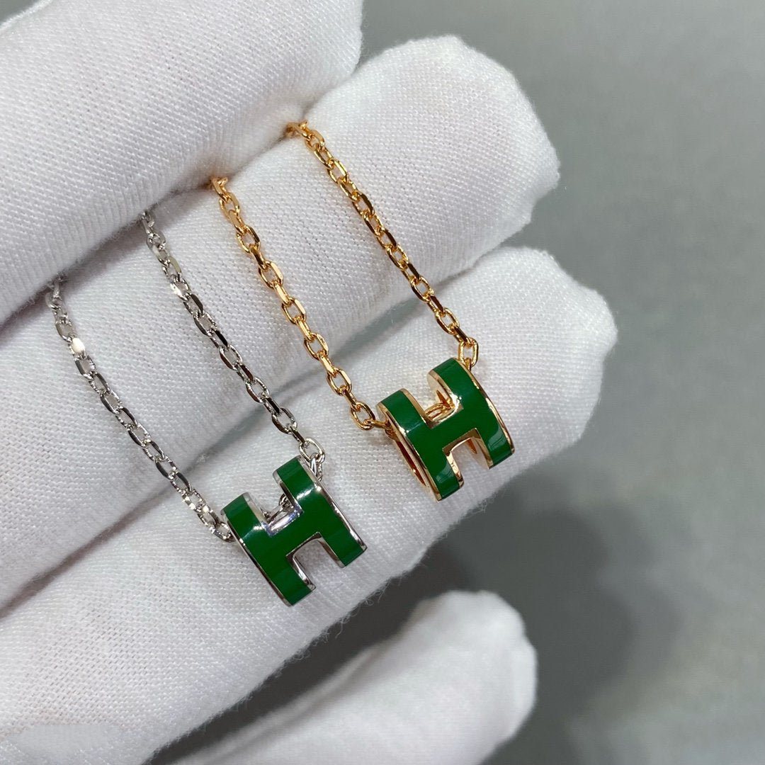 [Avelora]POP H GREEN NECKLACE SILVER AND GOLD