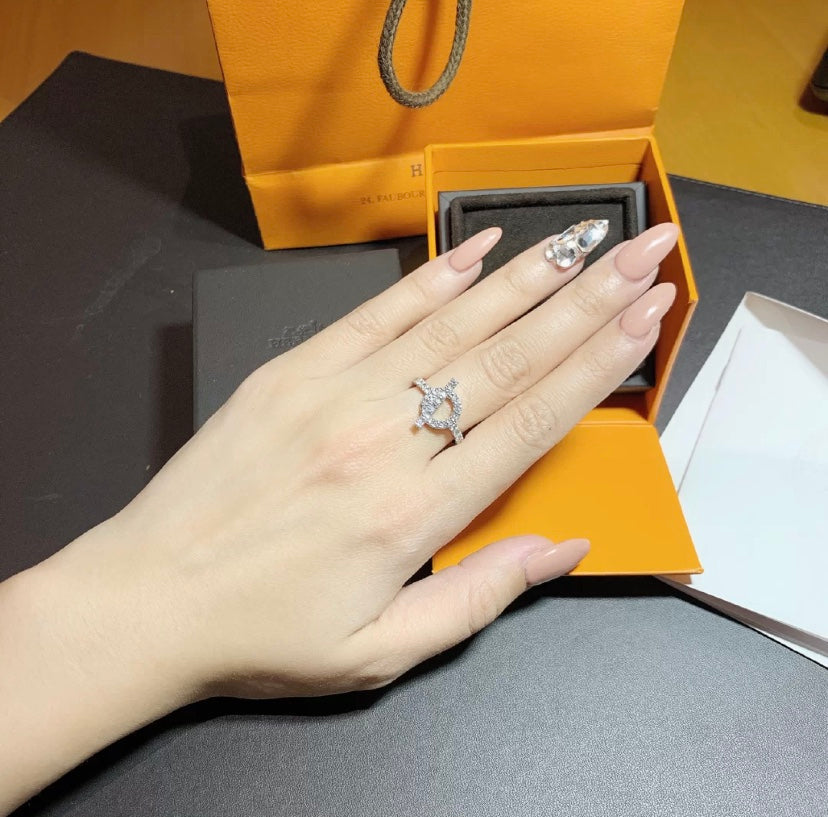 [Avelora Jewelry ]ECHAPPEE RING SILVER DIAMOND