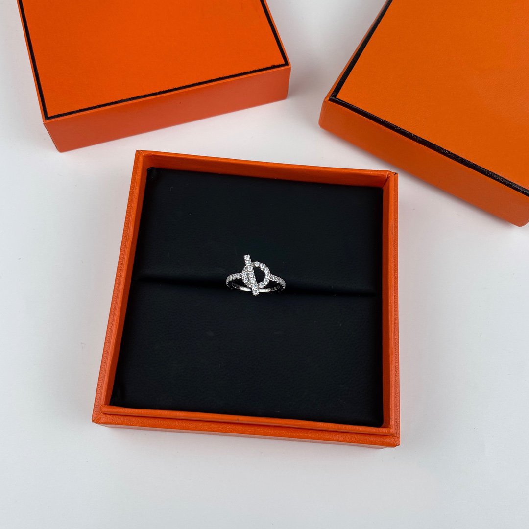 [Avelora Jewelry ]ECHAPPEE RING SILVER DIAMOND