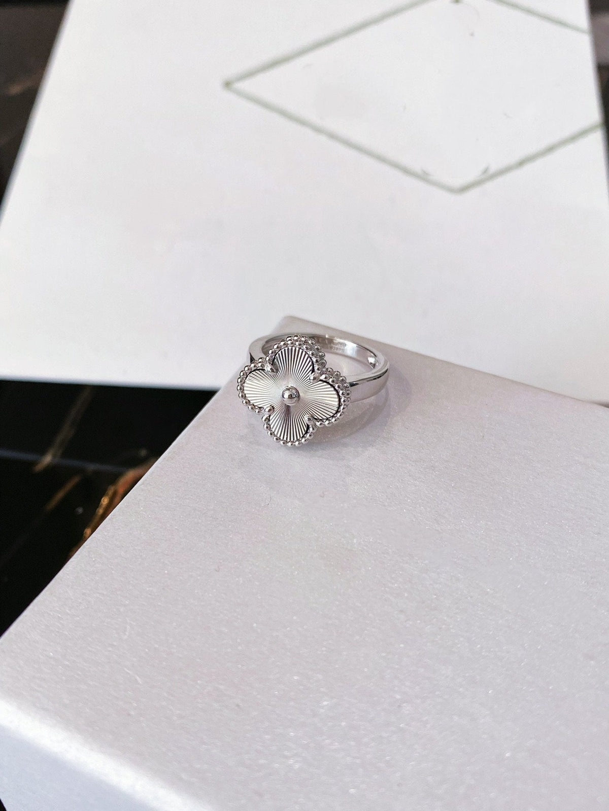 [Avelora Jewelry ]CLOVER SILVER RING