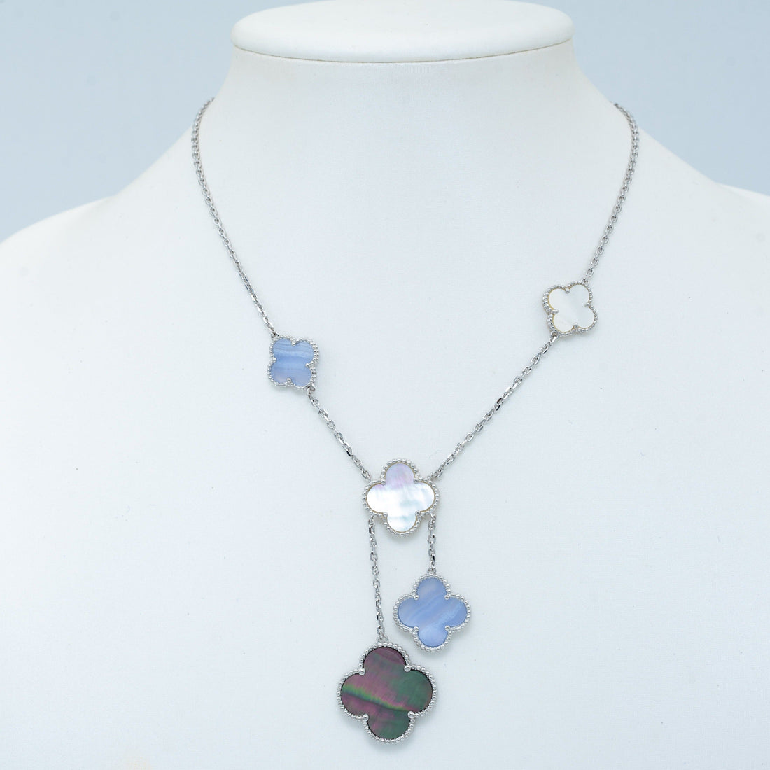 [Avelora Jewelry ]CLOVER MOP CHALCEDONY NECKLACE SILVER 6 MOTIF