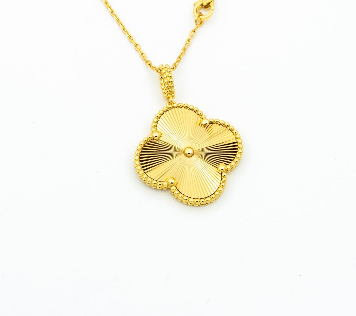 [Avelora Jewelry ]CLOVER 25MM PEDANT NECKLACE GOLD