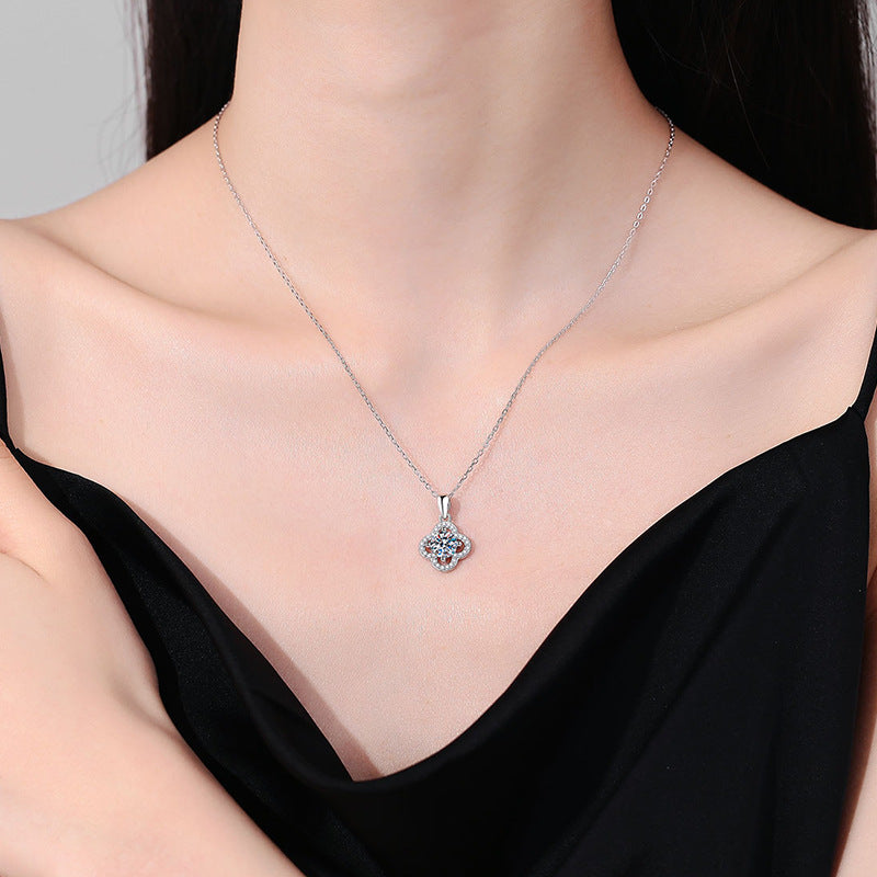 [Avelora]CLASSIC CLOVER MOISSANITE PENDANT NECKLACE