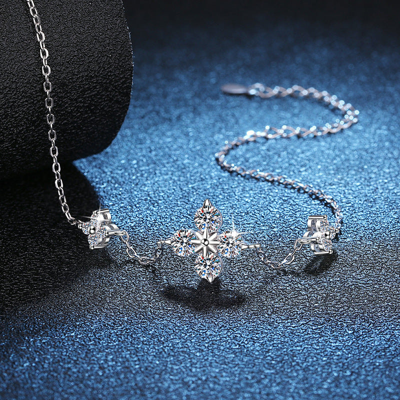 [Avelora]CLOVER LUCKY CHARM MOISSANITE BRACELET