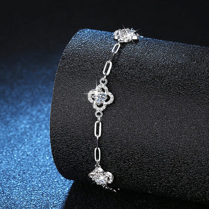 [Avelora]TRIPLE-CLOVER MOISSANITE BRACELET