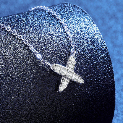 [Avelora]MODERN X-SHAPE PAVÉ MOISSANITE NECKLACE