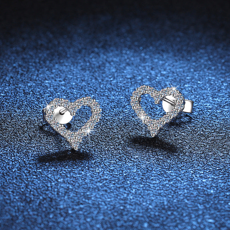 [Avelora]SPARKLING HEART-SHAPED MOISSANITE STUD EARRINGS