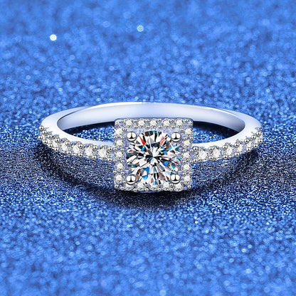 [Avelora]DAINTY SUGAR-CUBE MOISSANITE RING