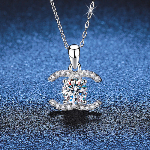 [Avelora]CLASSIC INTERLOCKING MOISSANITE PENDANT NECKLACE