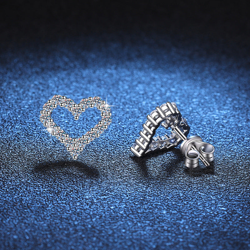 [Avelora]SPARKLING HEART-SHAPED MOISSANITE STUD EARRINGS