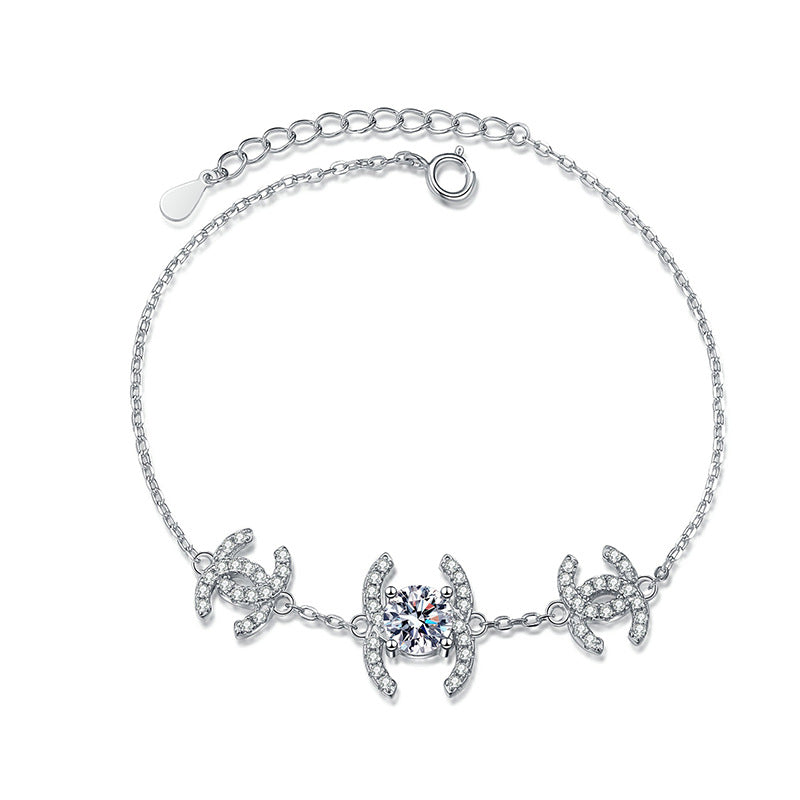 [Avelora]CLASSIC INTERLOCKING MOISSANITE BRACELET