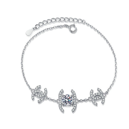 [Avelora]CLASSIC INTERLOCKING MOISSANITE BRACELET