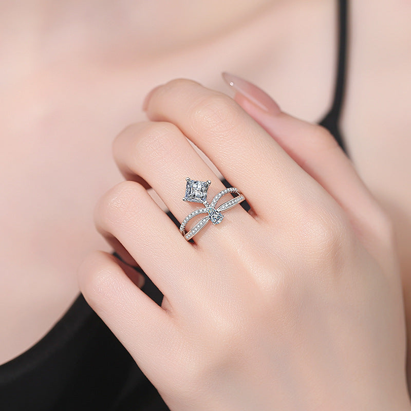 [Avelora]ELEGANT DOUBLE-TWISTED MOISSANITE RING