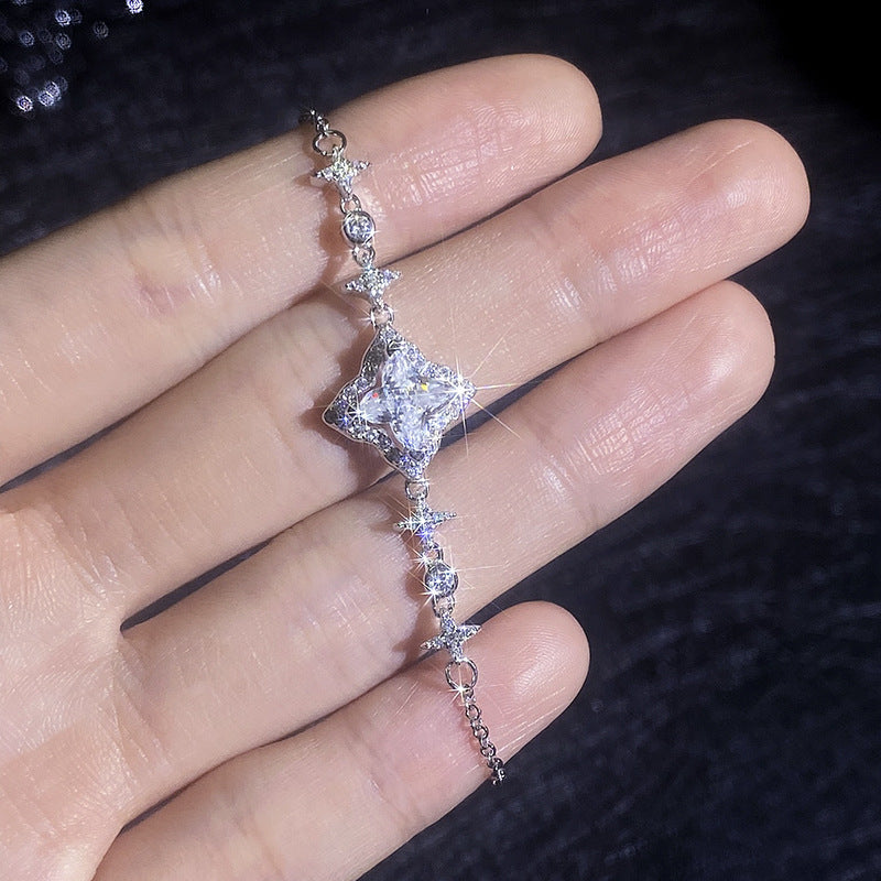 [Avelora]MARQUISE-CLOVER MOISSANITE BRACELET