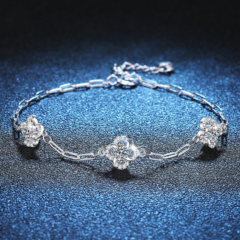 [Avelora]TRIPLE-CLOVER MOISSANITE BRACELET