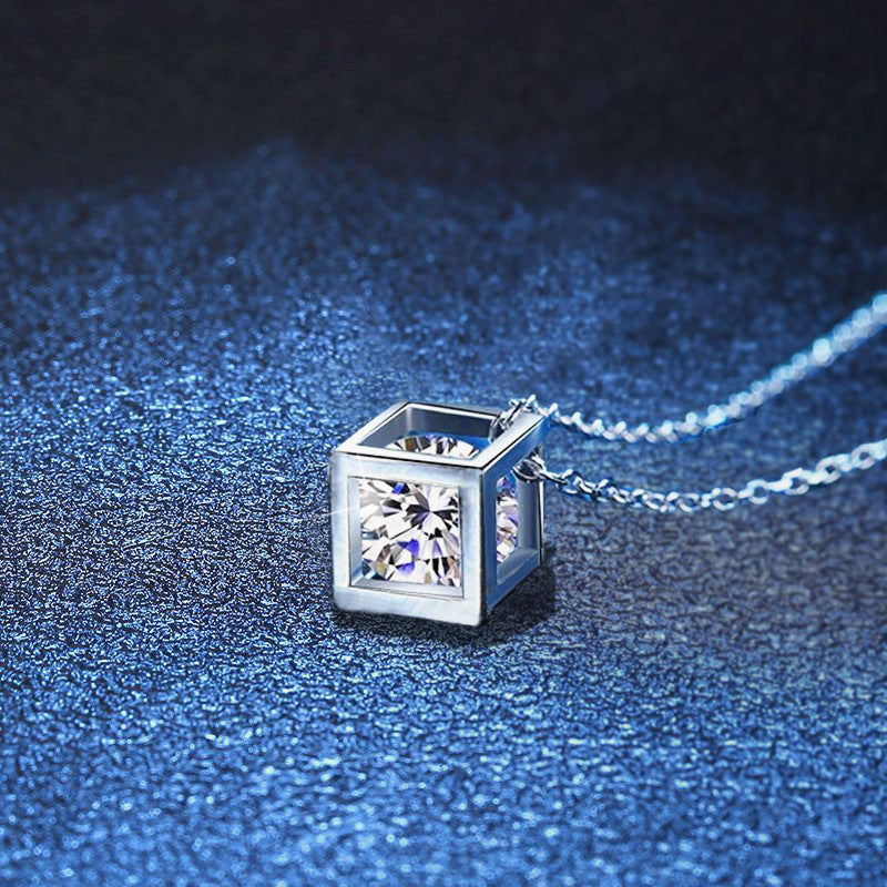 [Avelora]GEOMETRIC SUGAR-CUBE MOISSANITE NECKLACE