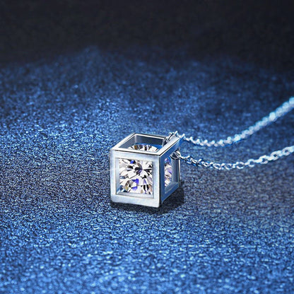 [Avelora]GEOMETRIC SUGAR-CUBE MOISSANITE NECKLACE