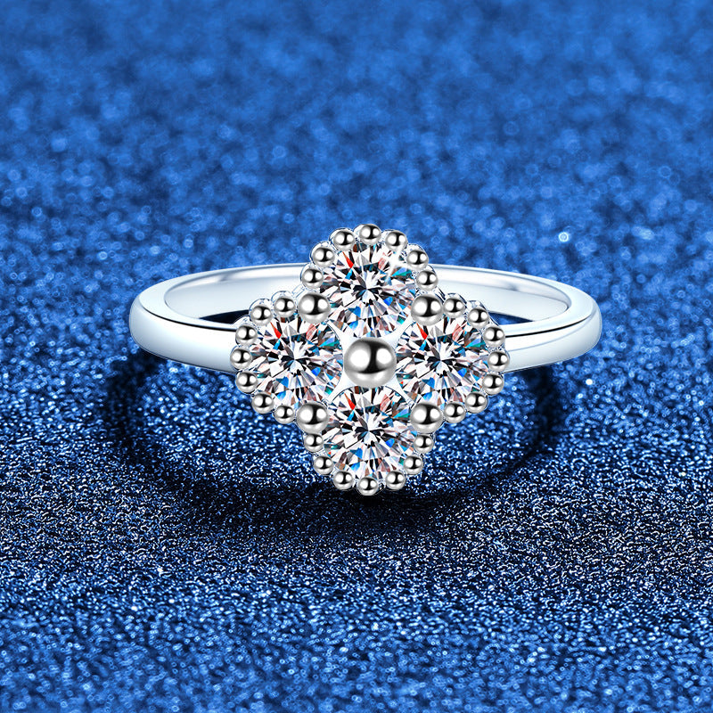 [Avelora]ELEGANT FOUR-LEAF CLOVER MOISSANITE RING