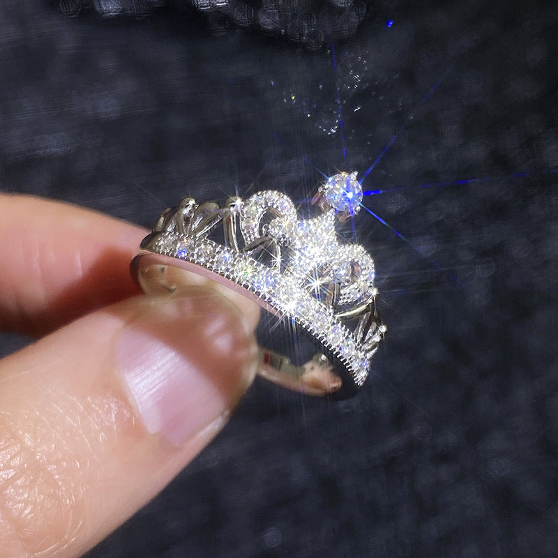 [Avelora]ドリーミークラウン モアッサナイトリング - 1.2CT エレガントプリンセススタイル