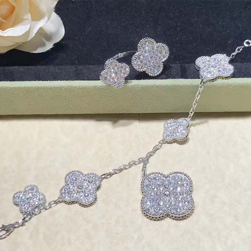 [Avelora Jewelry ]CLOVER 6 MOTIFS SILVER DIAMOND BRACELET
