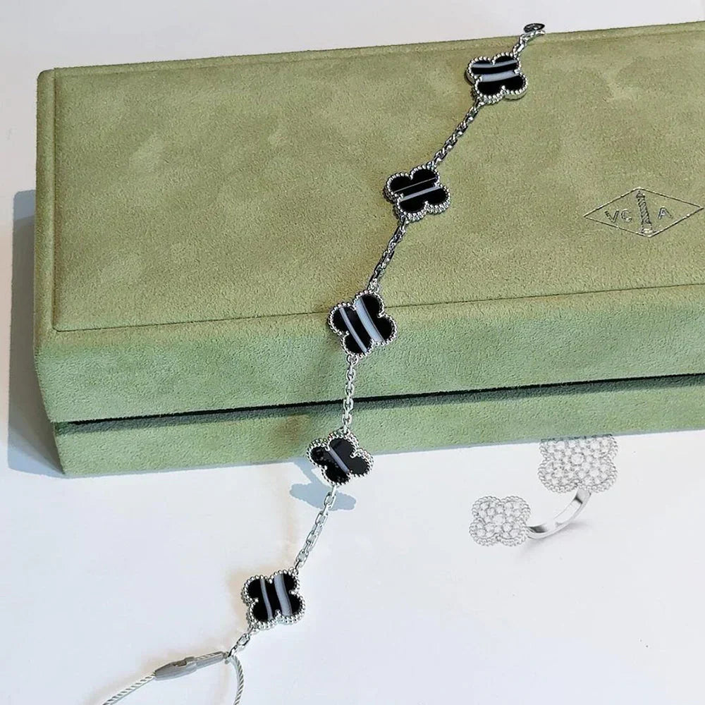[Avelora Jewelry ] CLOVER 5 MOTIF PULSAR STONE BRACELET COLLECTION