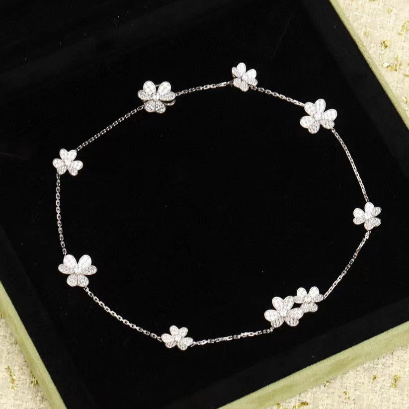 [Avelora Jewelry ]FRIVOLE SILVER 9 FLOWERS NECKLACE