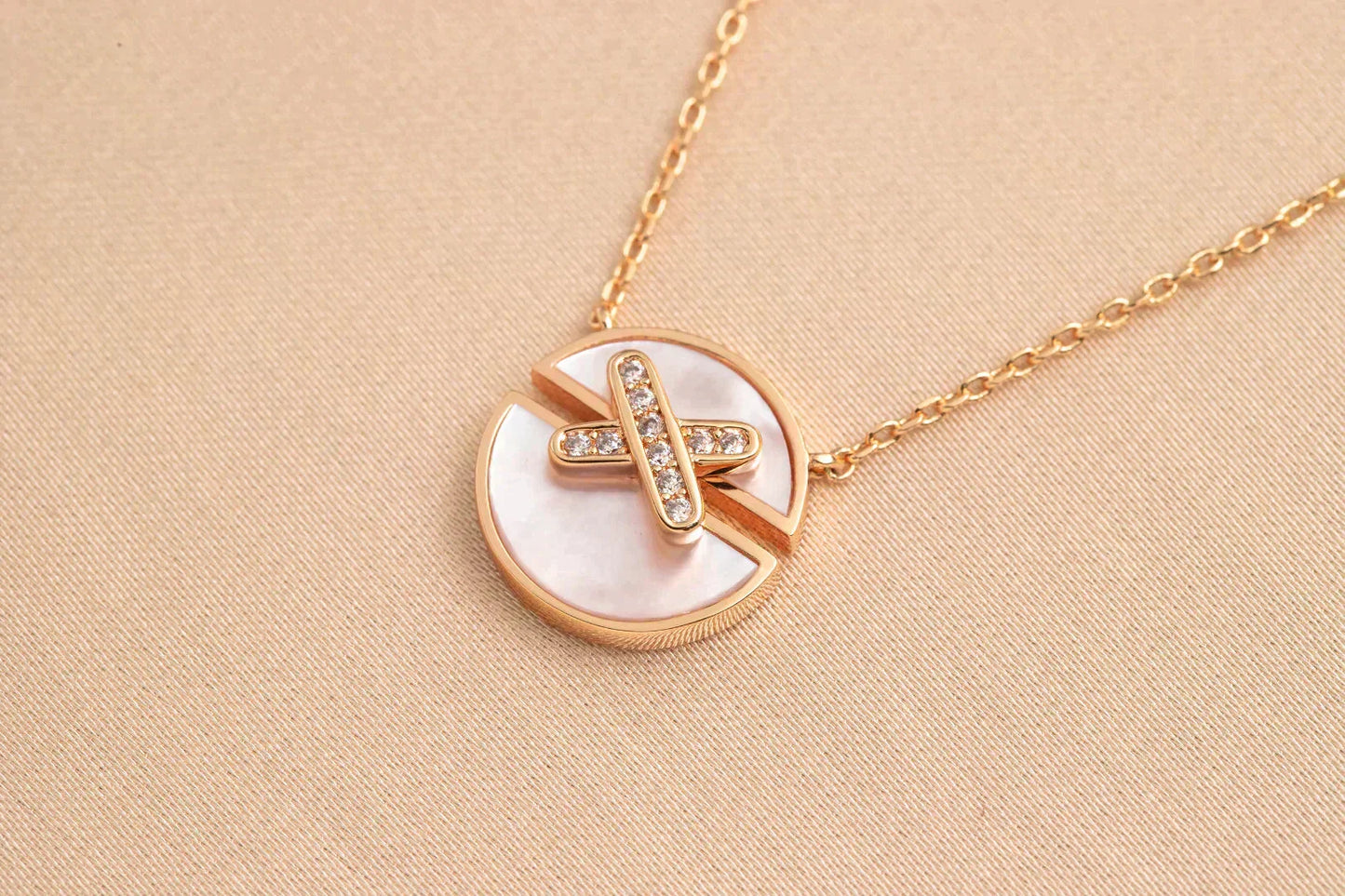 [Avelora]JEUX DE ROSE GOLD DIAMOND NECKLACE
