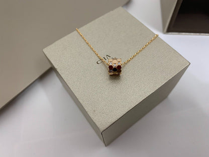 [Avelora]BEE LOVE DIAMOND NECKLACE