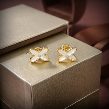 [Avelora Jewelry ]JEUX DE WHITE MOP GOLD DIAMOND EARRINGS