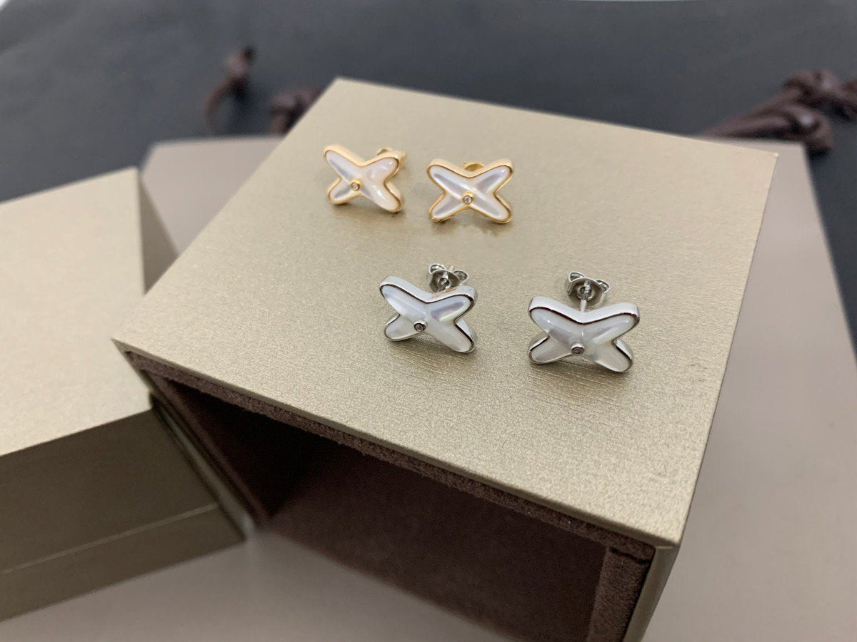 [Avelora Jewelry ]JEUX DE WHITE MOP SILVER DIAMOND EARRINGS