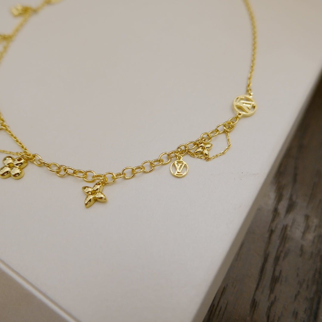 [Avelora Jewelry ]BLOOMING SUPPLE NECKLACE BRASS