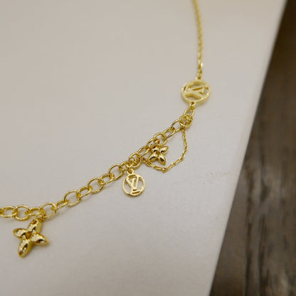 [Avelora]BLOOMING SUPPLE NECKLACE BRASS