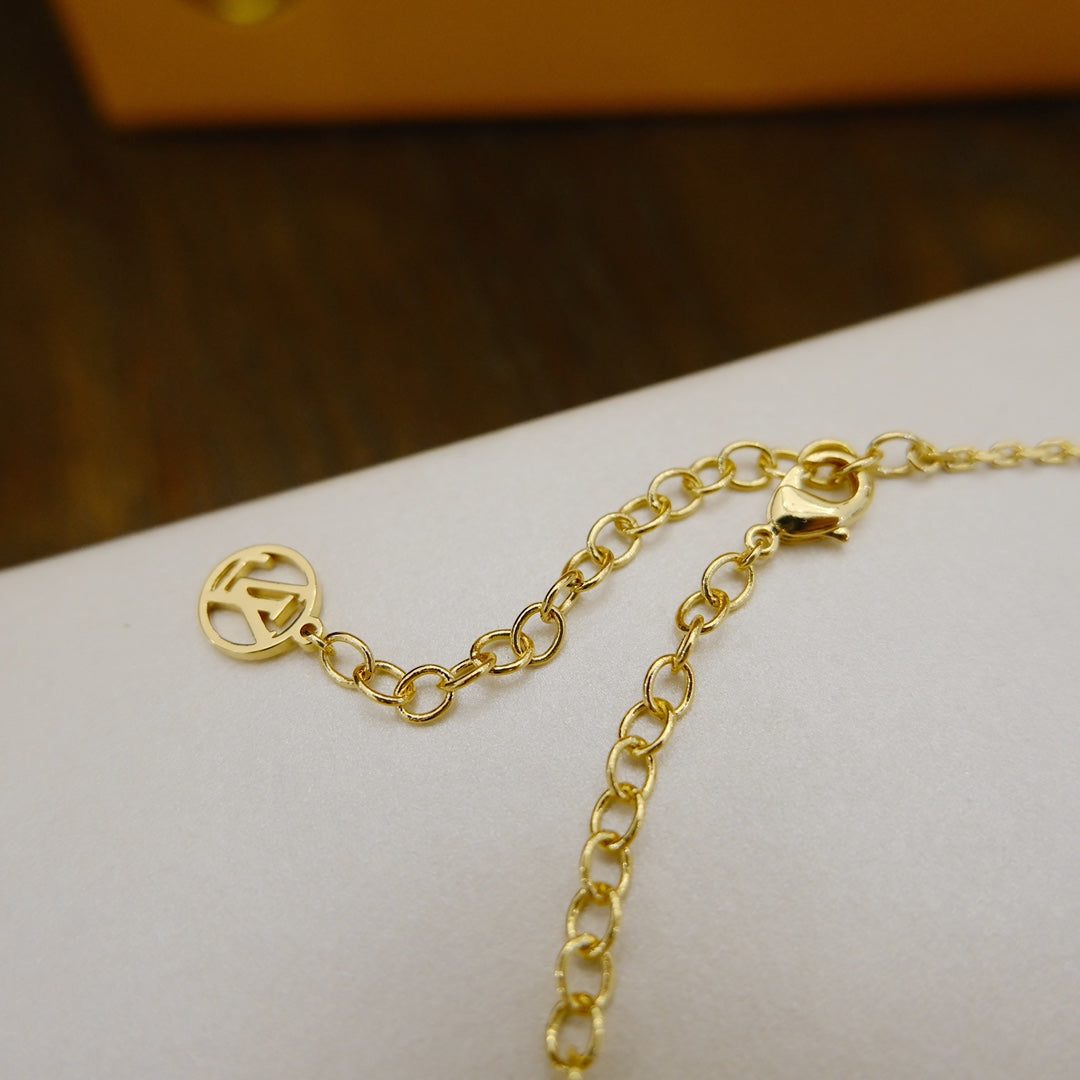 [Avelora]BLOOMING SUPPLE NECKLACE BRASS