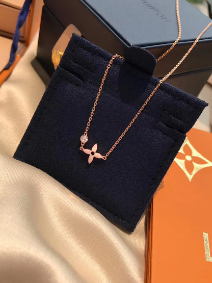 [Avelora]BLOSSOM PENDANT ROSE GOLD AND DIAMOND