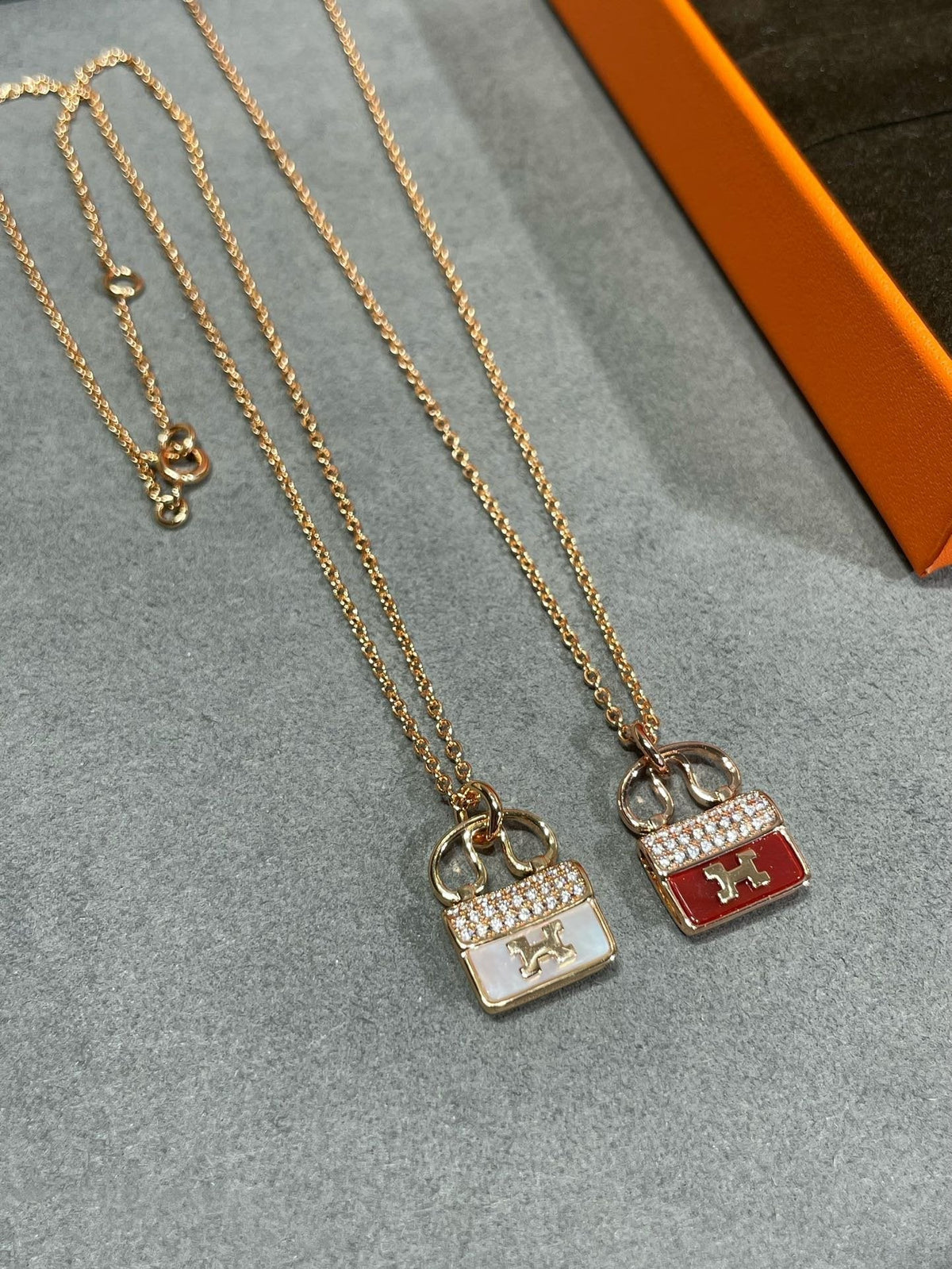 [Avelora Jewelry ]H CIRCE MOISSANITE PENDANT NECKLACE GOLD