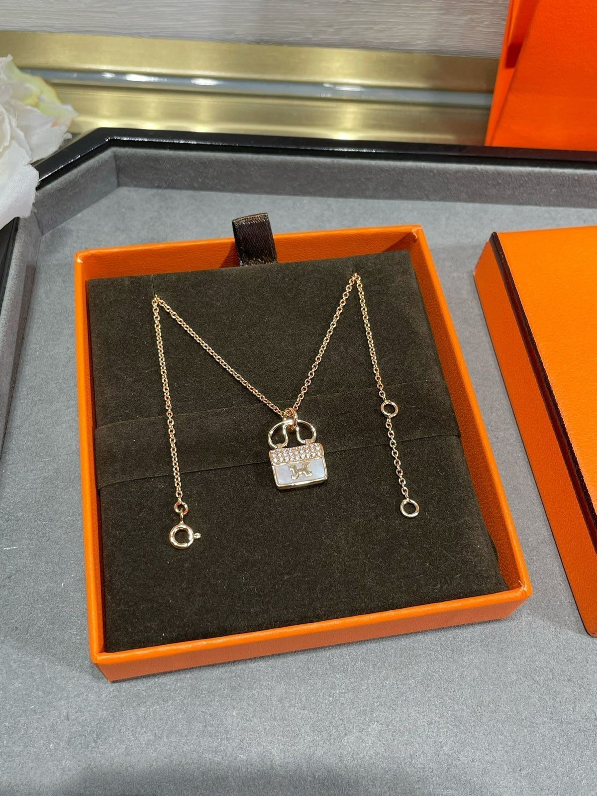[Avelora Jewelry ]H CIRCE MOISSANITE PENDANT NECKLACE GOLD