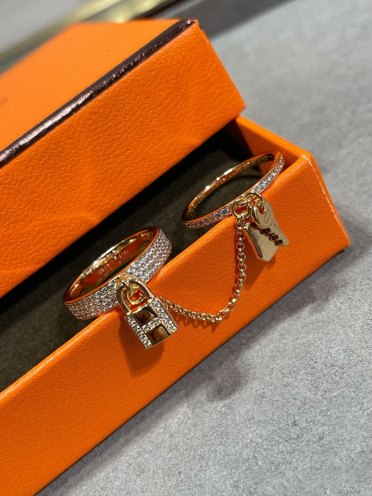[Avelora Jewelry ]HM KELLY CLOCHETTE DOUBLE RING IN  WITH DIAMONDS