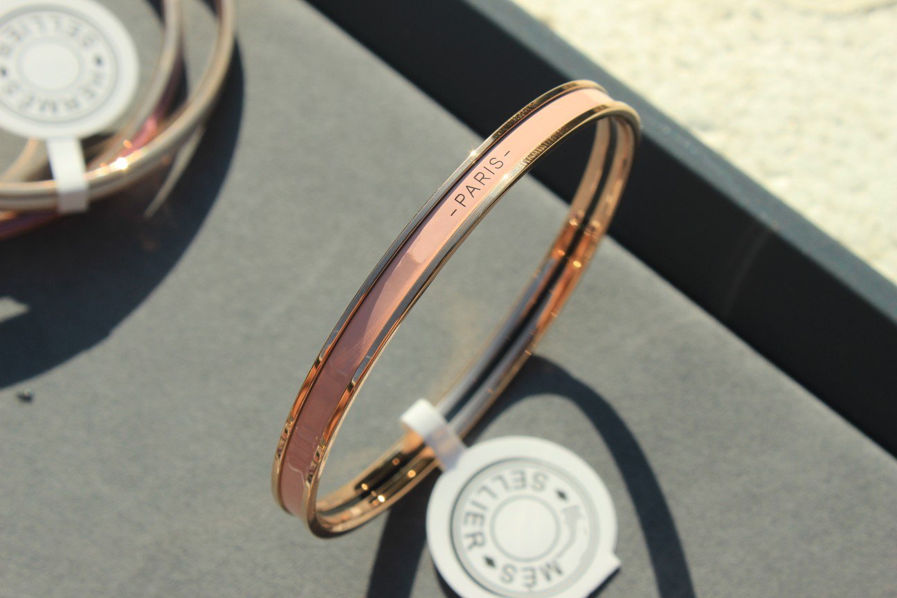[Avelora]HM UNI BANGLE BAG