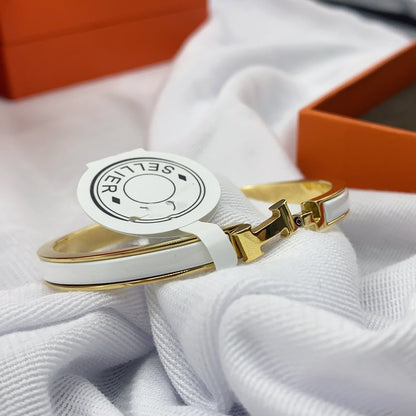 [Avelora]CLASSIC HM CLIC WHITE 8MM ENAMEL BRACELET
